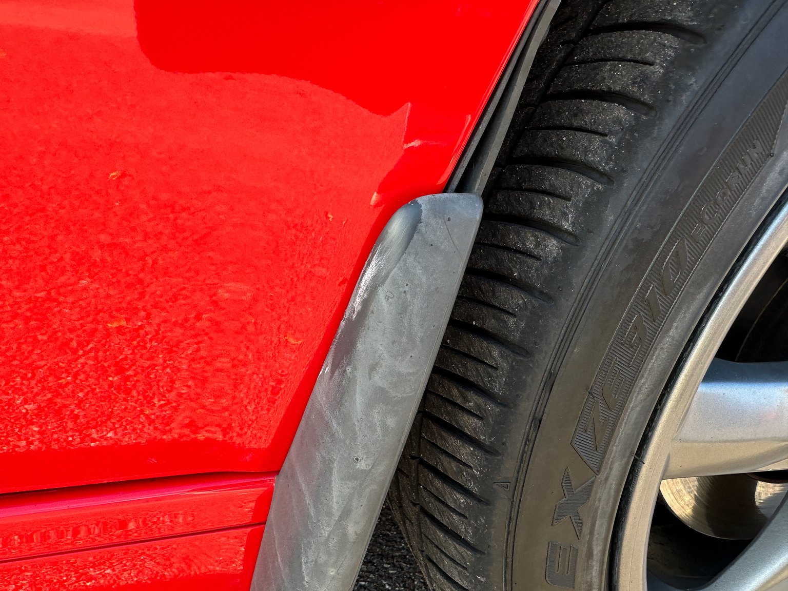 Exterior image of 1996 Volvo 850 R