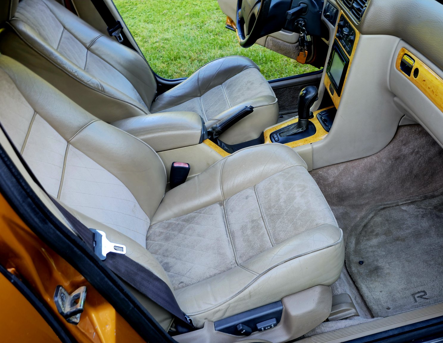 Interior image of 1998 Volvo V70 R 2.3 T Automatisk