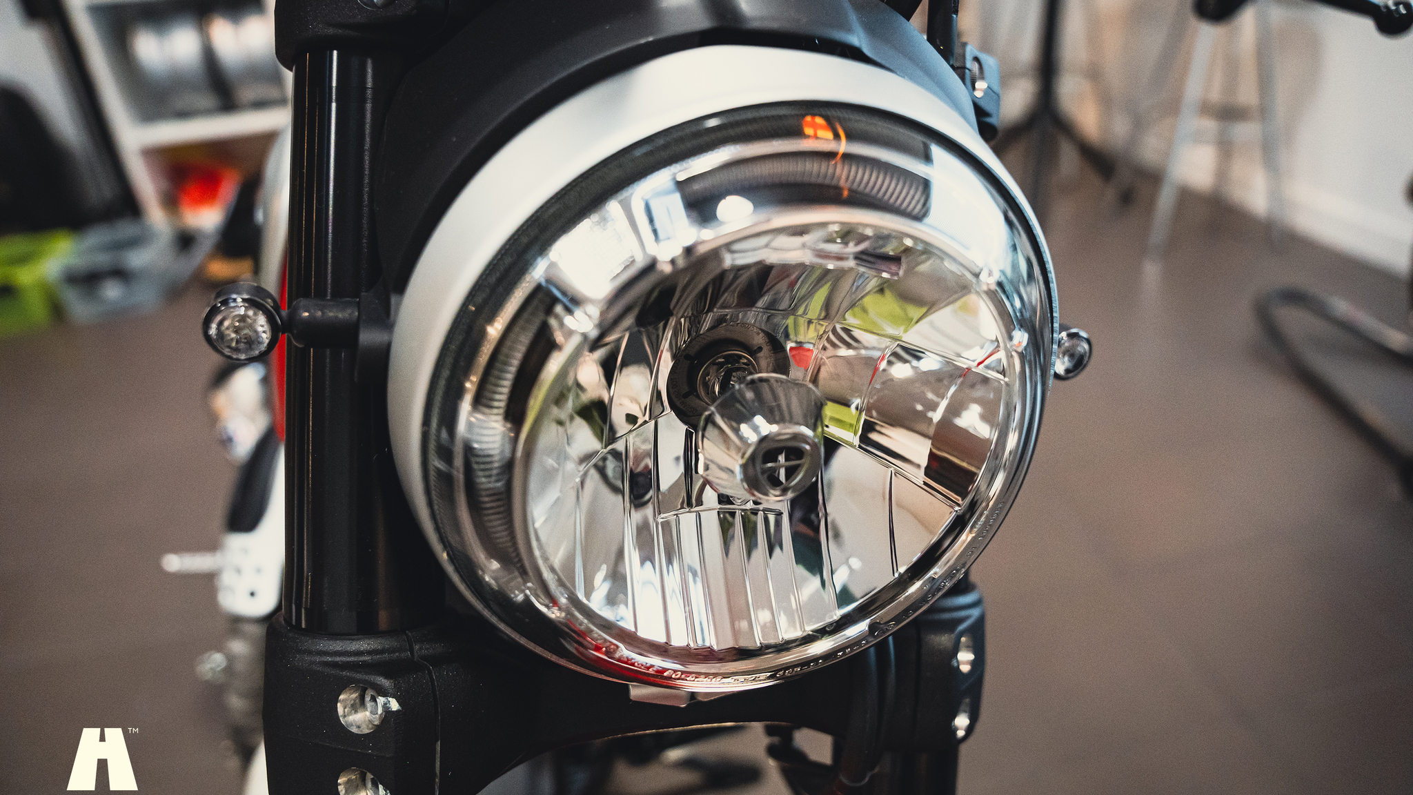 Exteriörbild på 2015 Ducati Scrambler  (7)