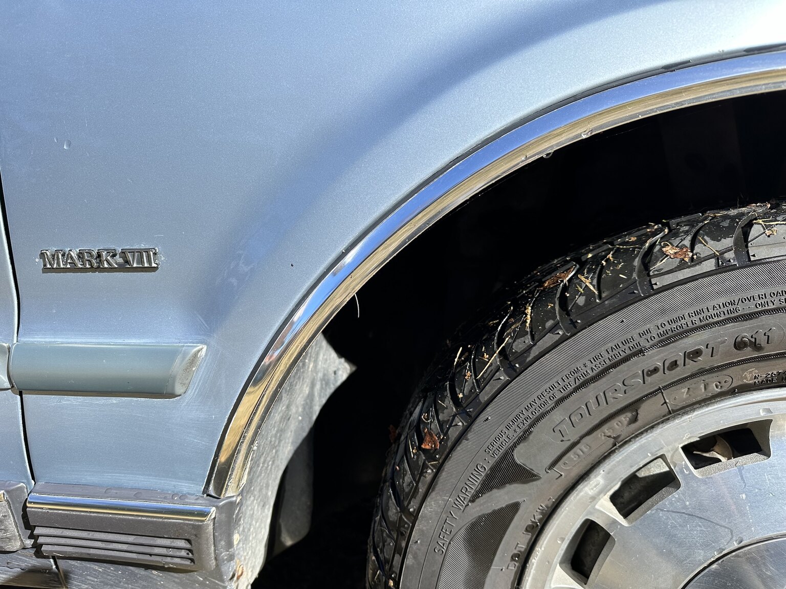 Exteriörbild på 1987 Lincoln Mark VII LSC