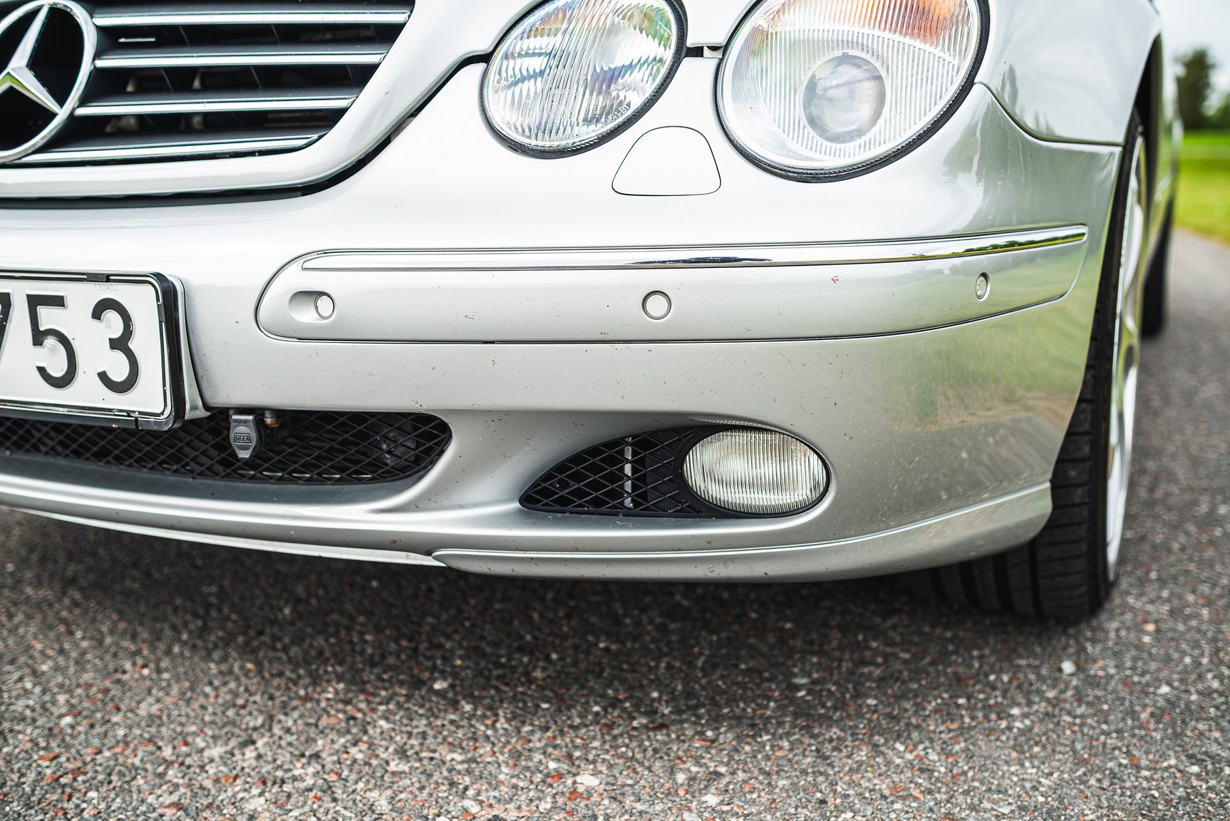 Exterior image of 2000 Mercedes-Benz CL 500