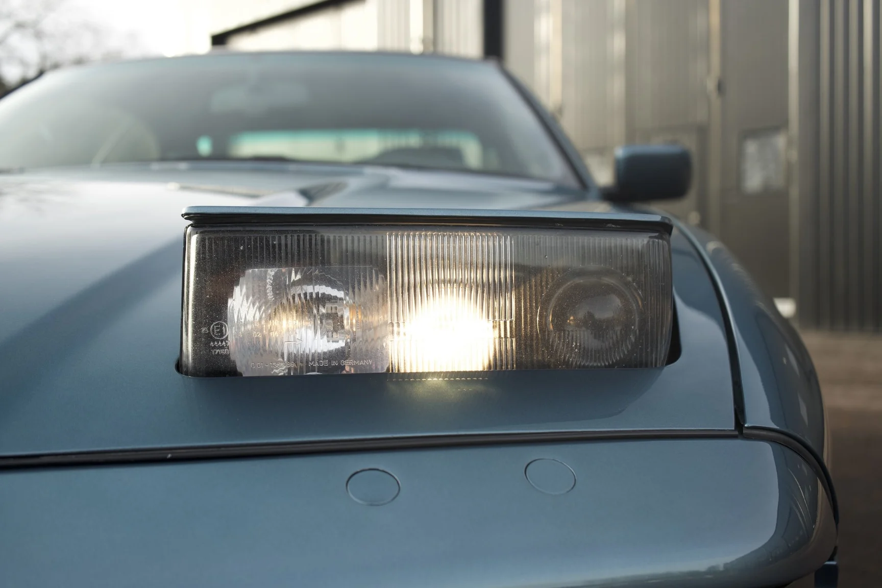 Exterior image of 1992 BMW 850i 6-speed manual - 1 of 49 (34)