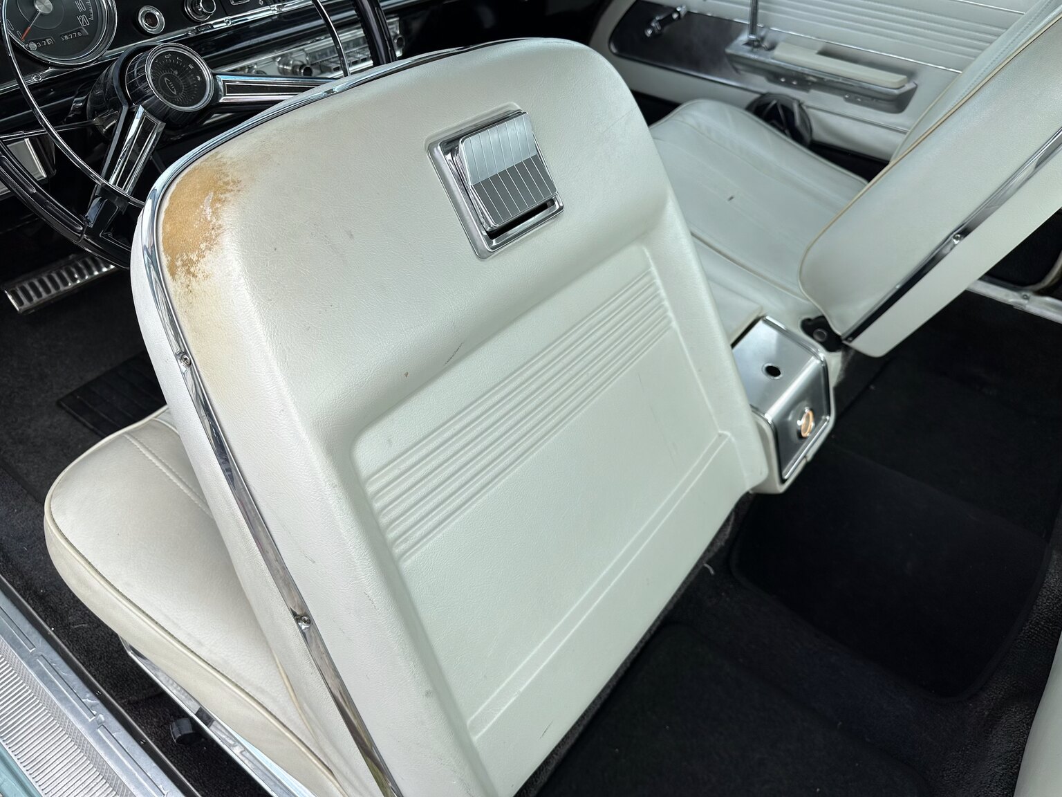 Innenraumfoto von 1964 Chrysler 300K