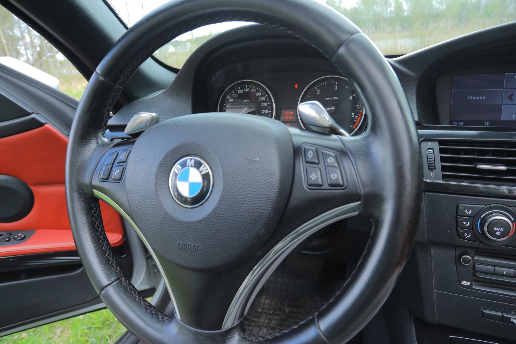 Interior image of 2008 BMW 325D Cabriolet