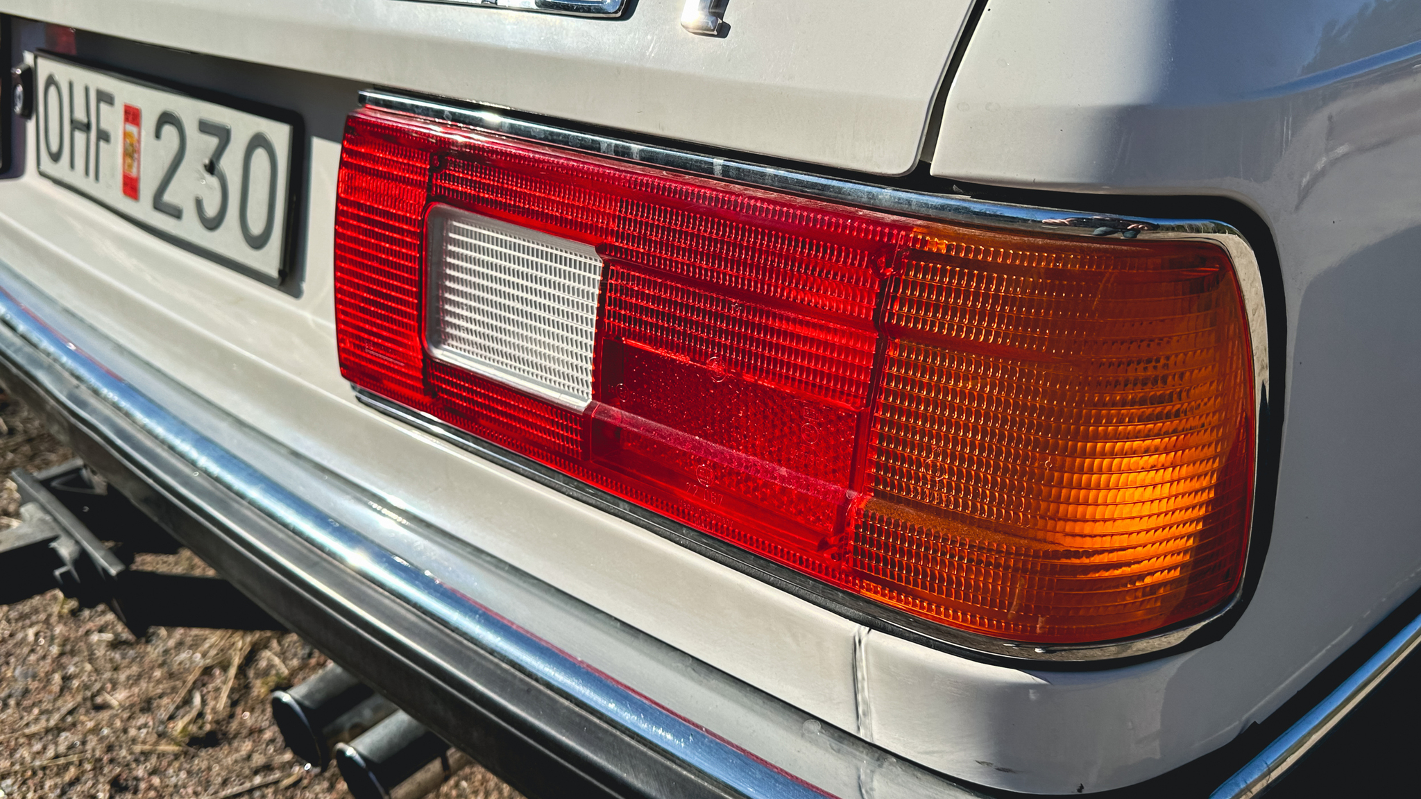 Exteriörbild på 1984 BMW 745i Executive Automat