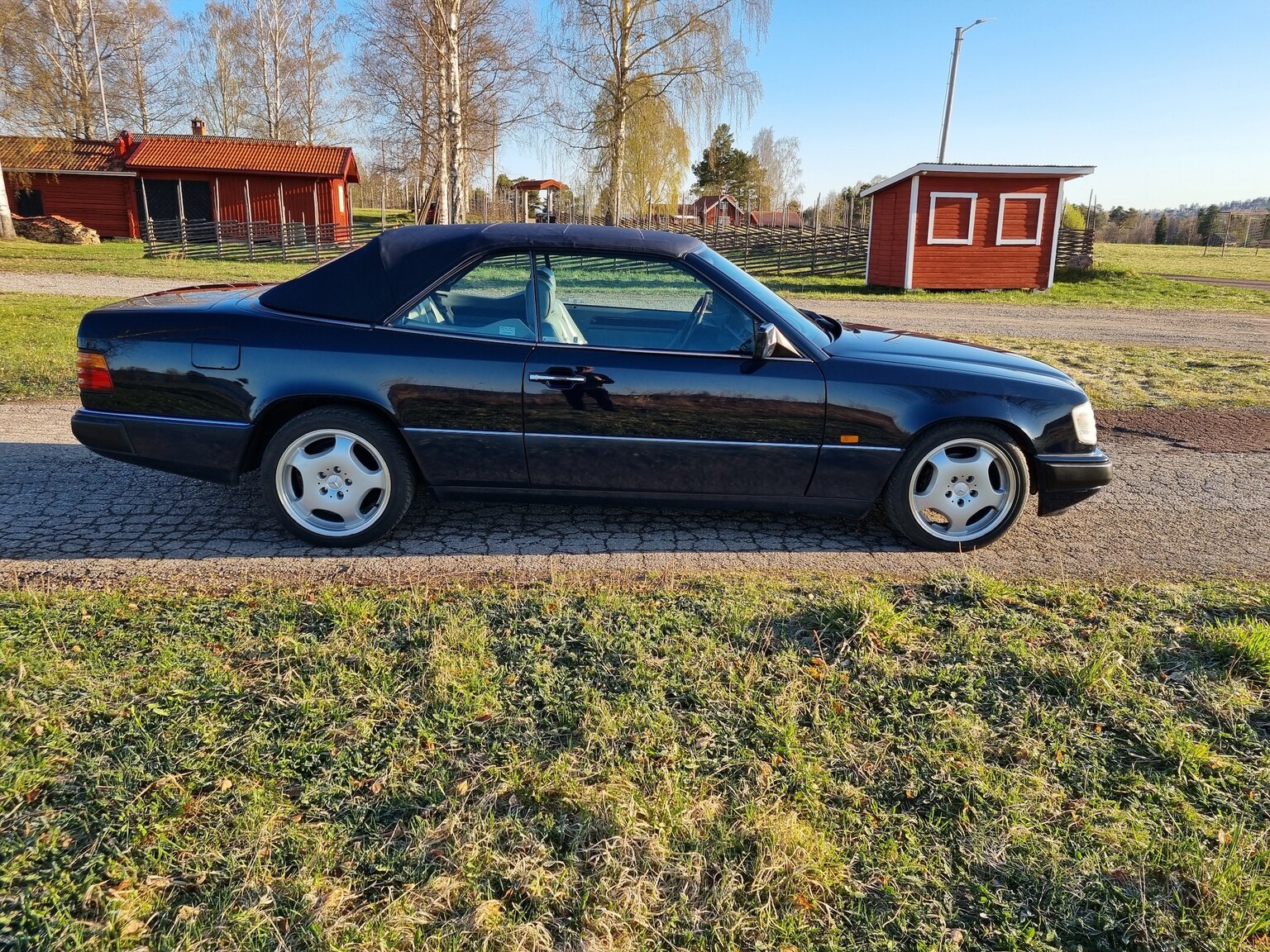 Exteriörbild på 1993 Mercedes-Benz 300 CE Cabriolet