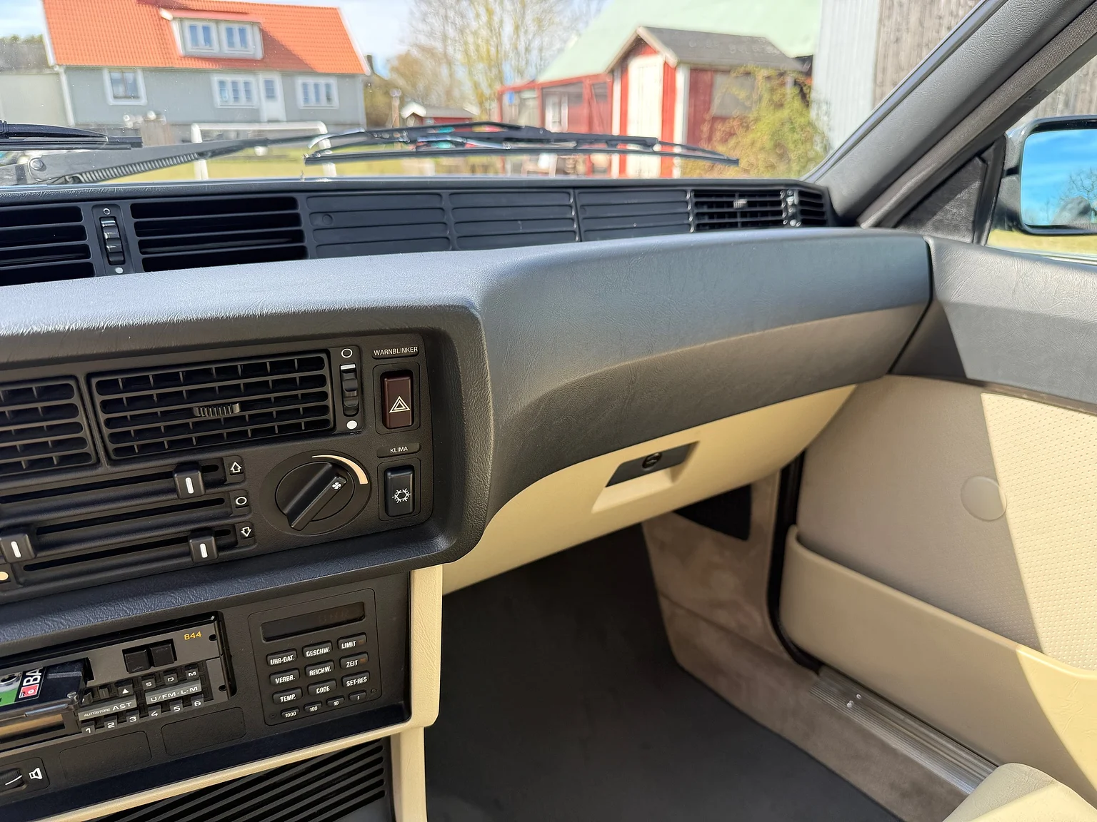 Innenraumfoto von 1985 BMW 635 CSiA (E24) (41)