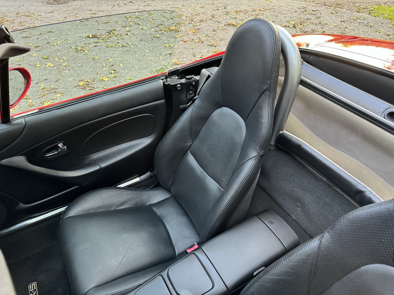 Interior image of 2004 Mazda MX-5