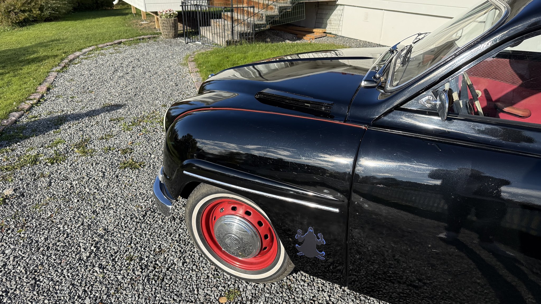 Exterior image of 1960 Saab 96 (24)