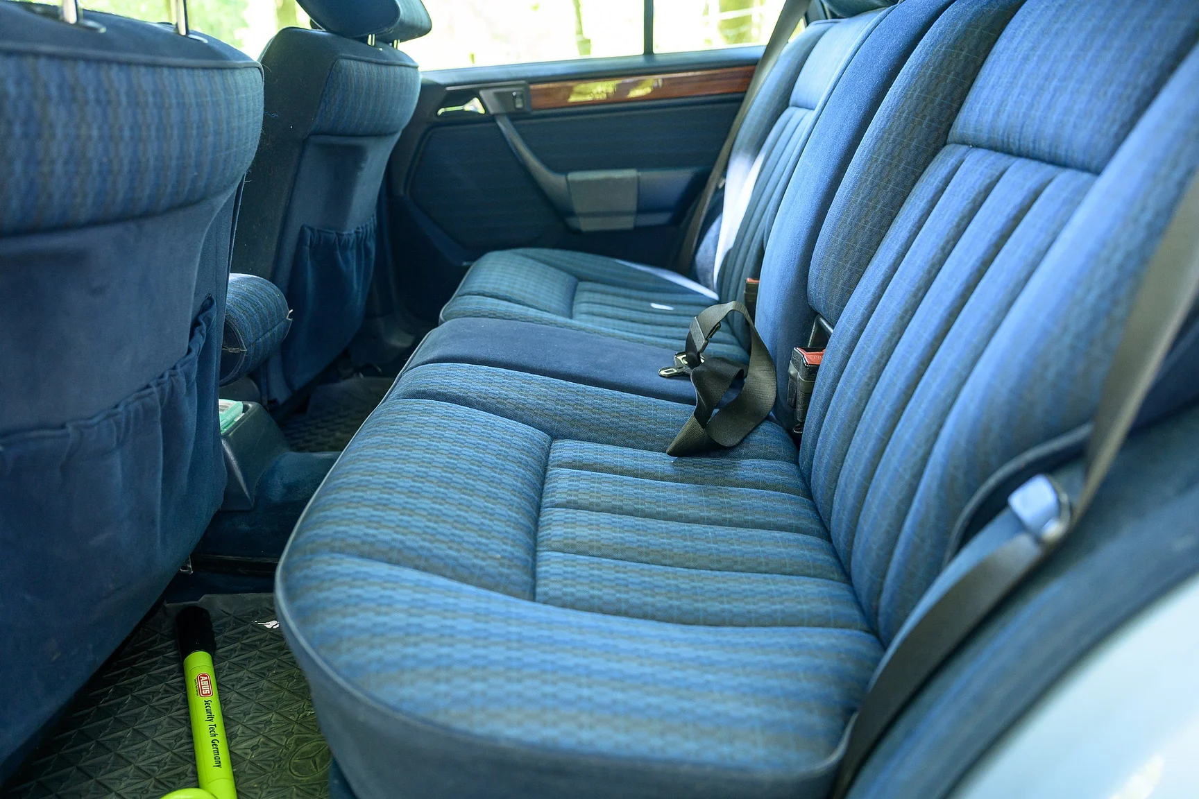 Innenraumfoto von 1992 Mercedes-Benz 300 TE (52)