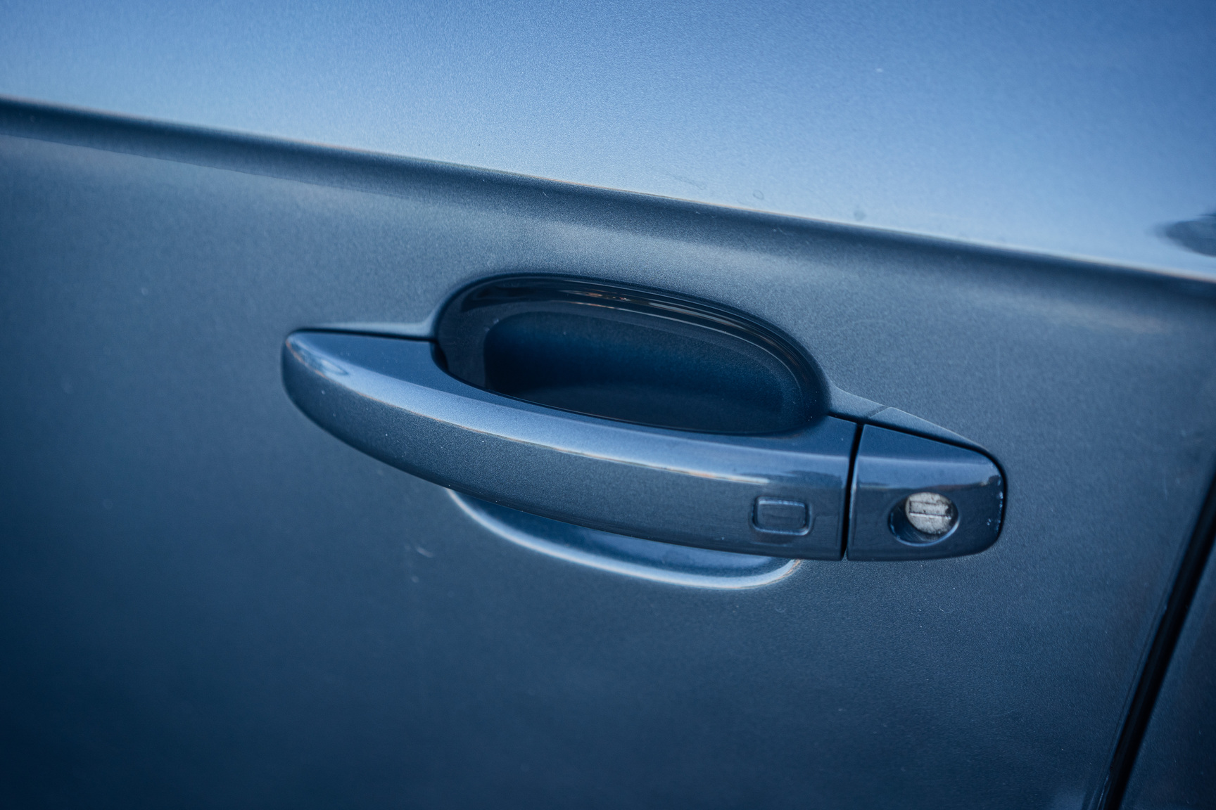 Exterior image of 2011 Audi S4 (34)