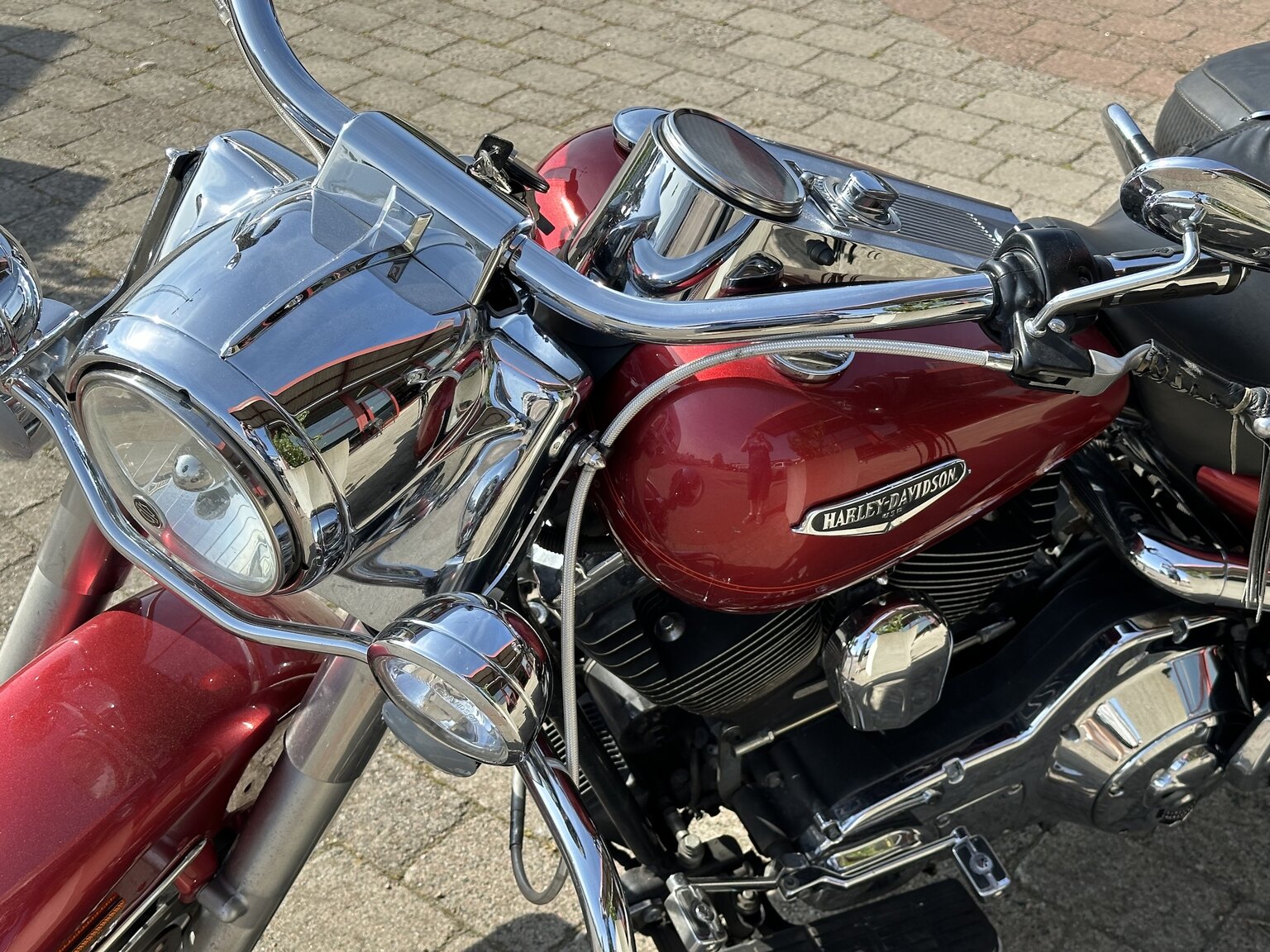 Exteriörbild på 2005 Harley-Davidson Road King Classic
