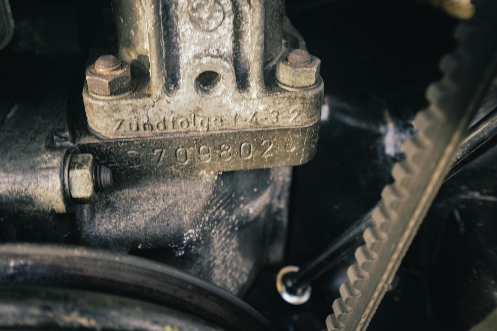 Image of 1973 Volkswagen Bubbla Karmann 1303 LS (6) mechanics