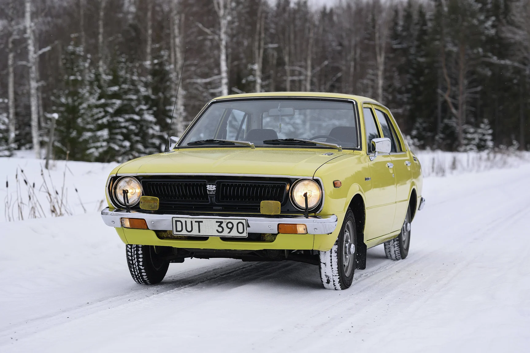 Exteriörbild på 1975 Toyota Corolla KE30 (2)