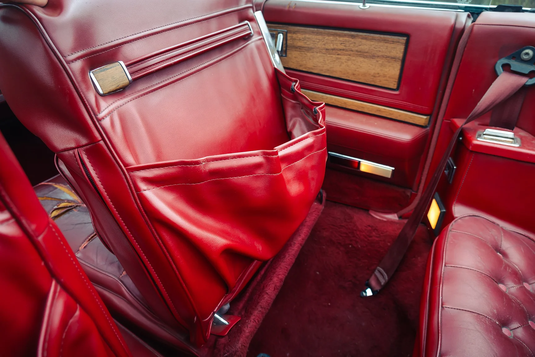 Innenraumfoto von 1984 Cadillac Eldorado Biarritz Convertible (34)