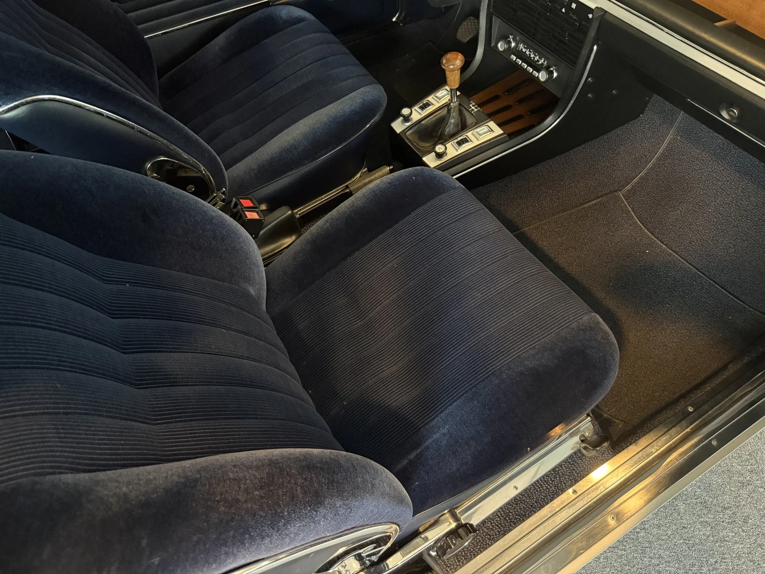 Interiörbild 1972 BMW E9 3.0 CSI (27)