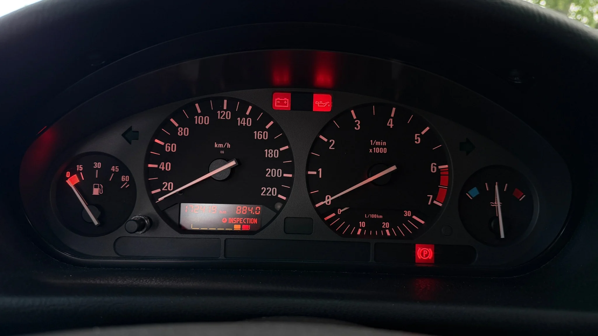 Interior image of 1994 BMW 318i - NO RESERVE (3)