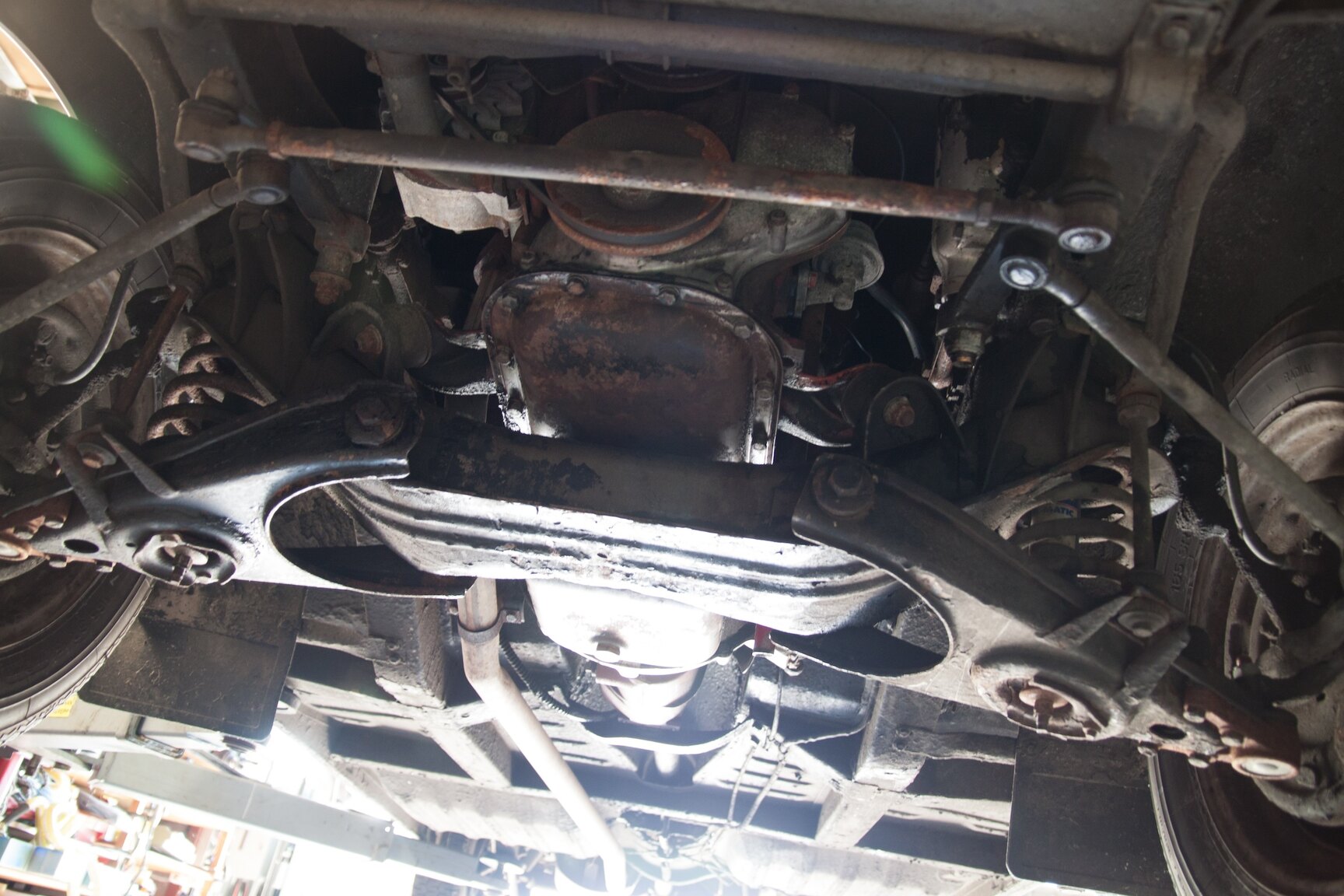 Image of 1962 Volvo Amazon mechanics (10)