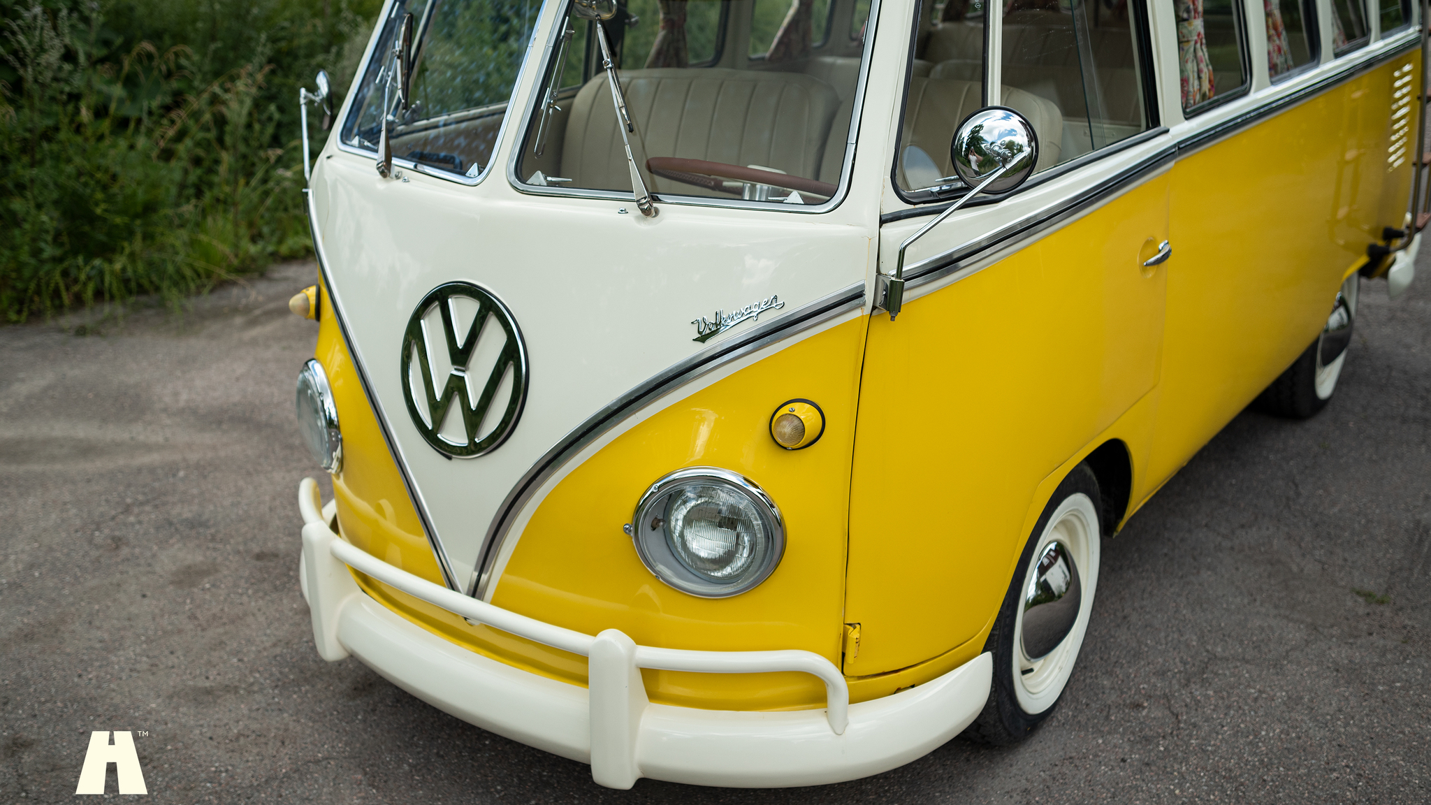 Exterior image of 1974 Volkswagen T1 Split Window  