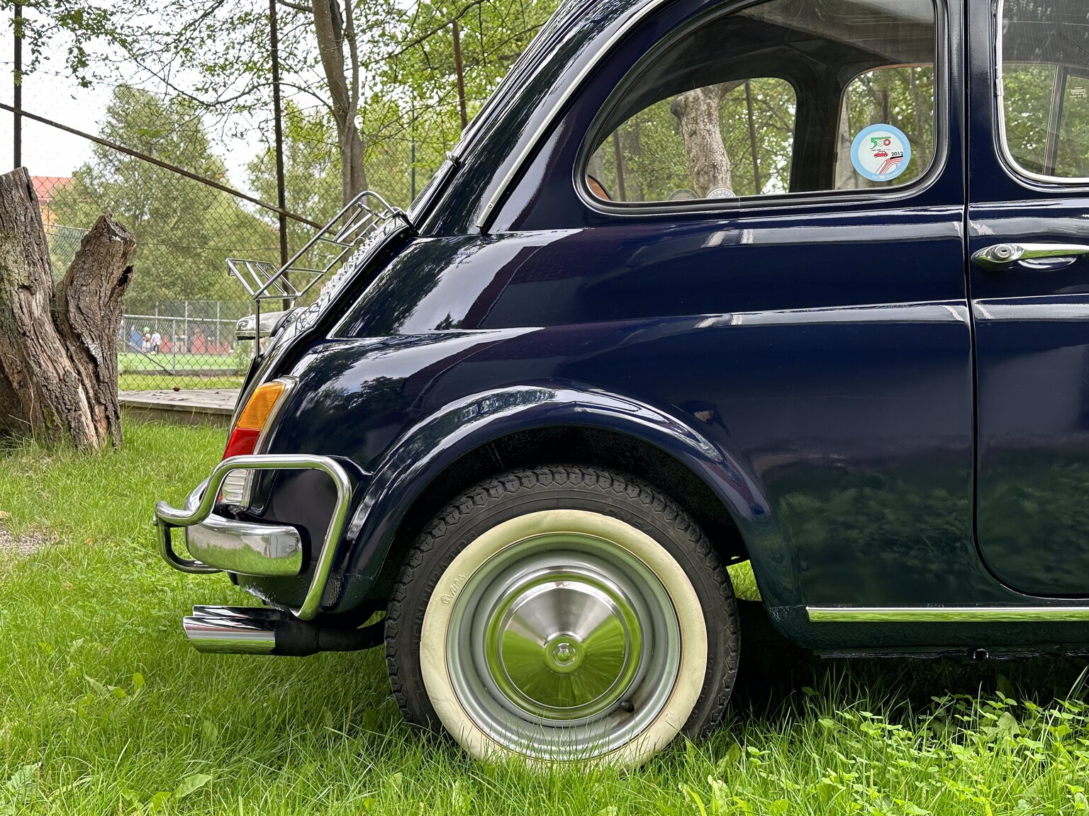Exteriörbild på 1971 Fiat 500 L (6)