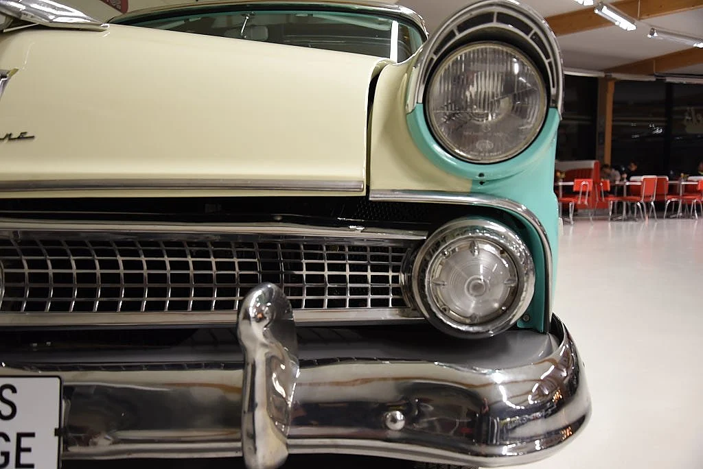 Bild von 1955 Ford Fairlane (39)