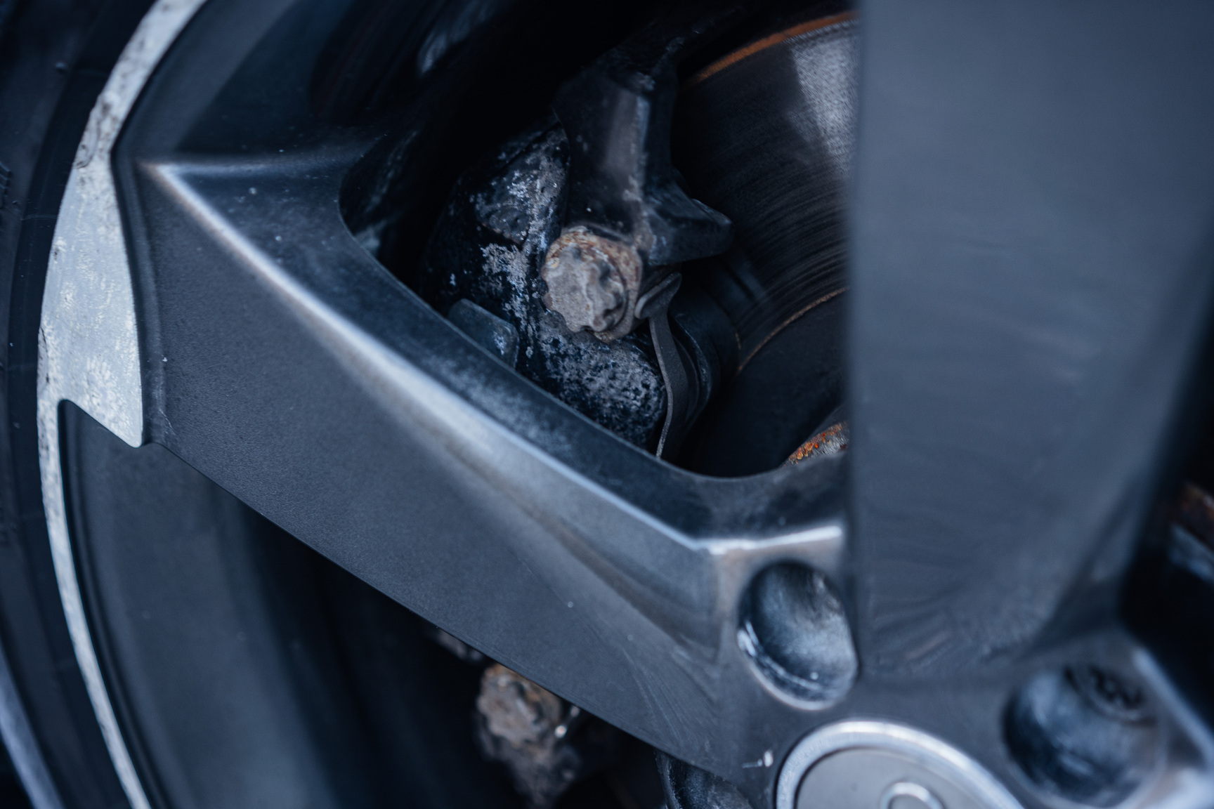 Exterior image of 2011 Audi S4 (46)