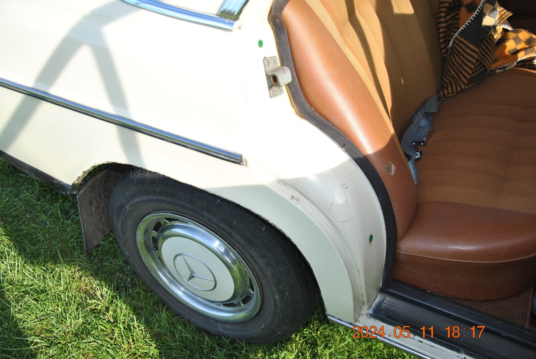 Interiörbild 1971 Mercedes-Benz 220D