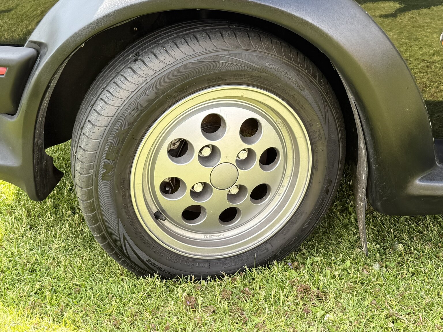 Exteriörbild på 1988 Ford Fiesta XR2