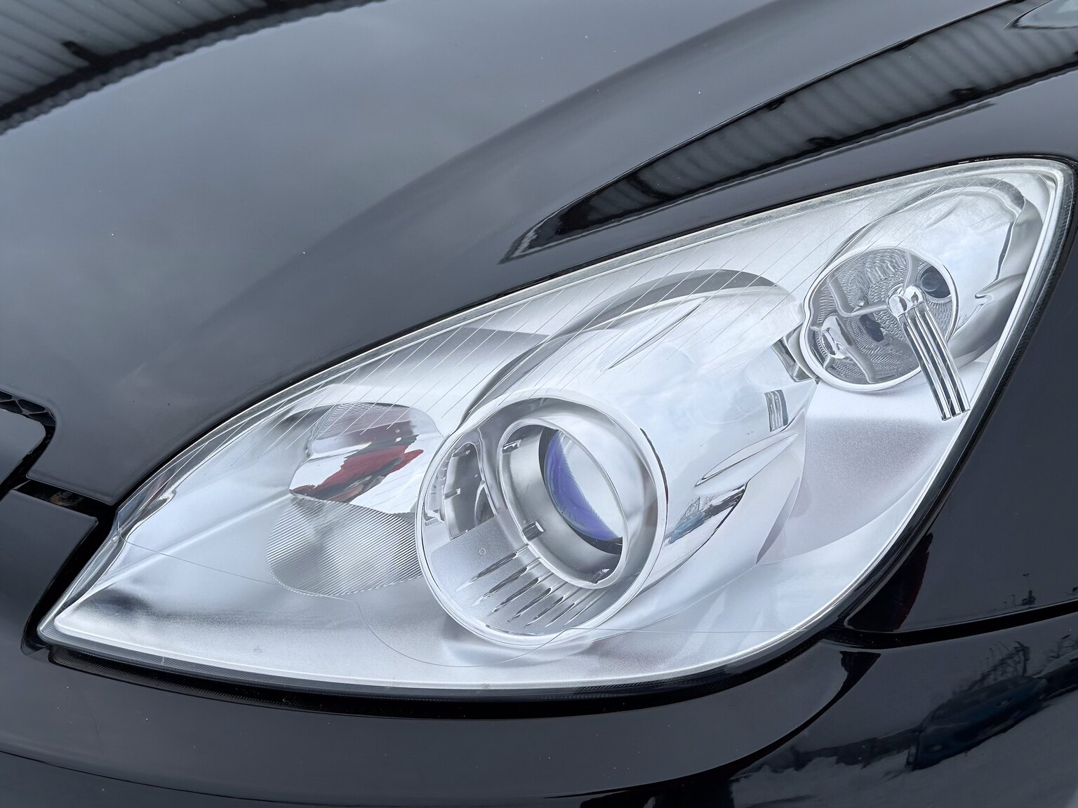 Exterior image of 2007 Opel Roadster GT