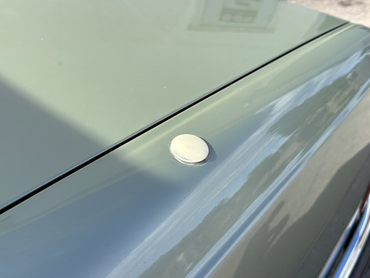 Exterior image of 1975 Mercedes Benz 450 SEL (40)