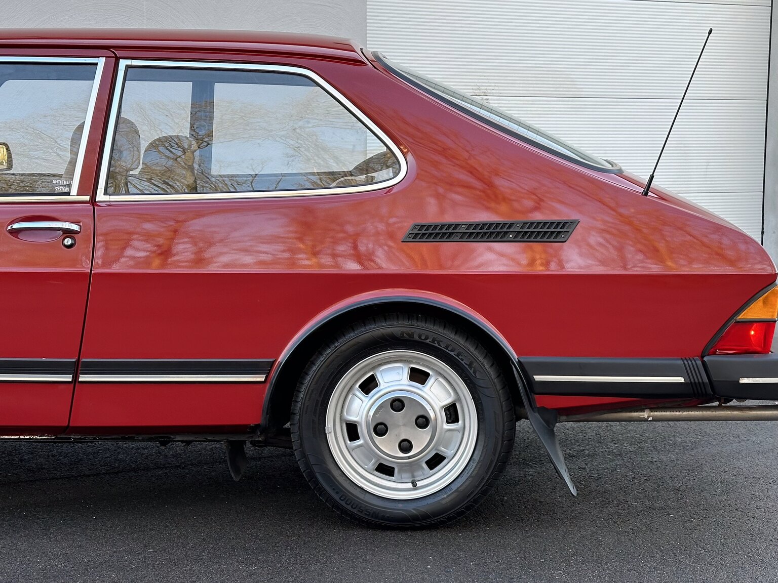 Aussenfoto 1984 Saab 900 GL