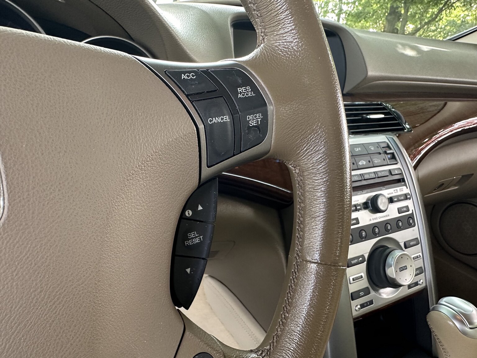 Interiörbild 2007 Honda Legend (13)