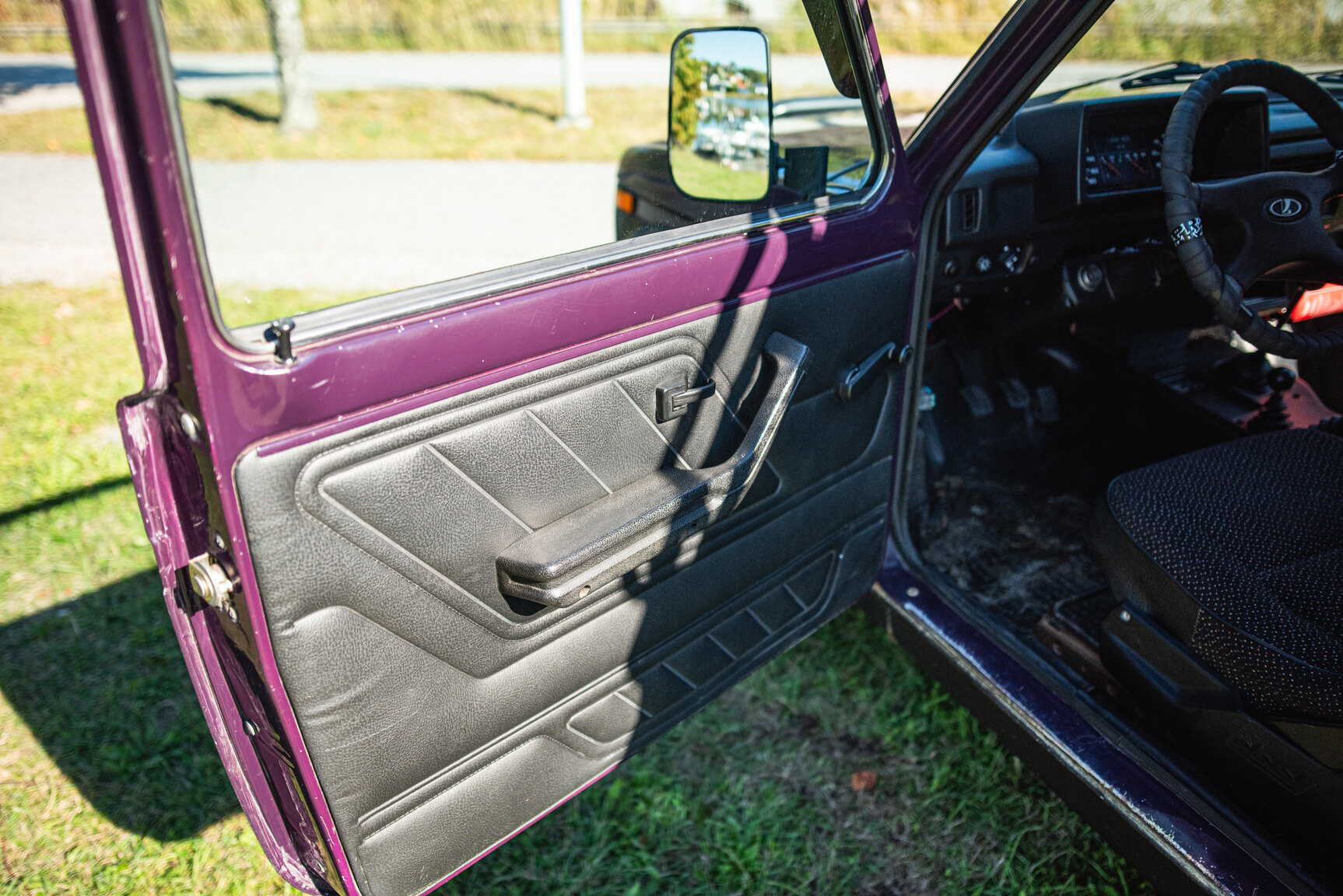 Interior image of 2004 Lada Niva
