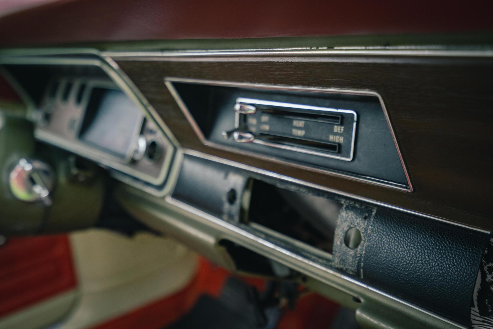 Interiörbild 1972 Plymouth Duster 360