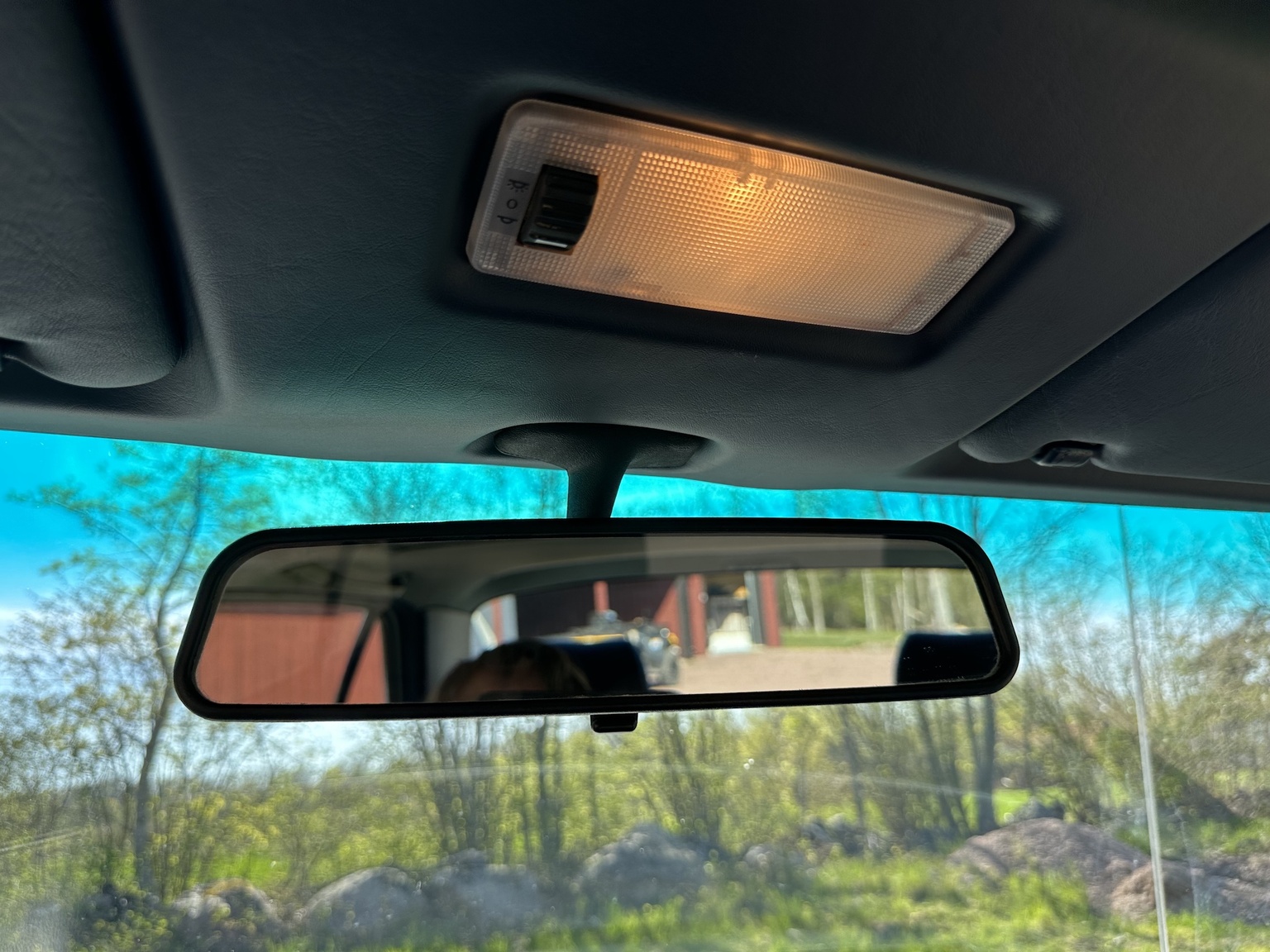 Interior image of 1985 Mercedes-Benz 200