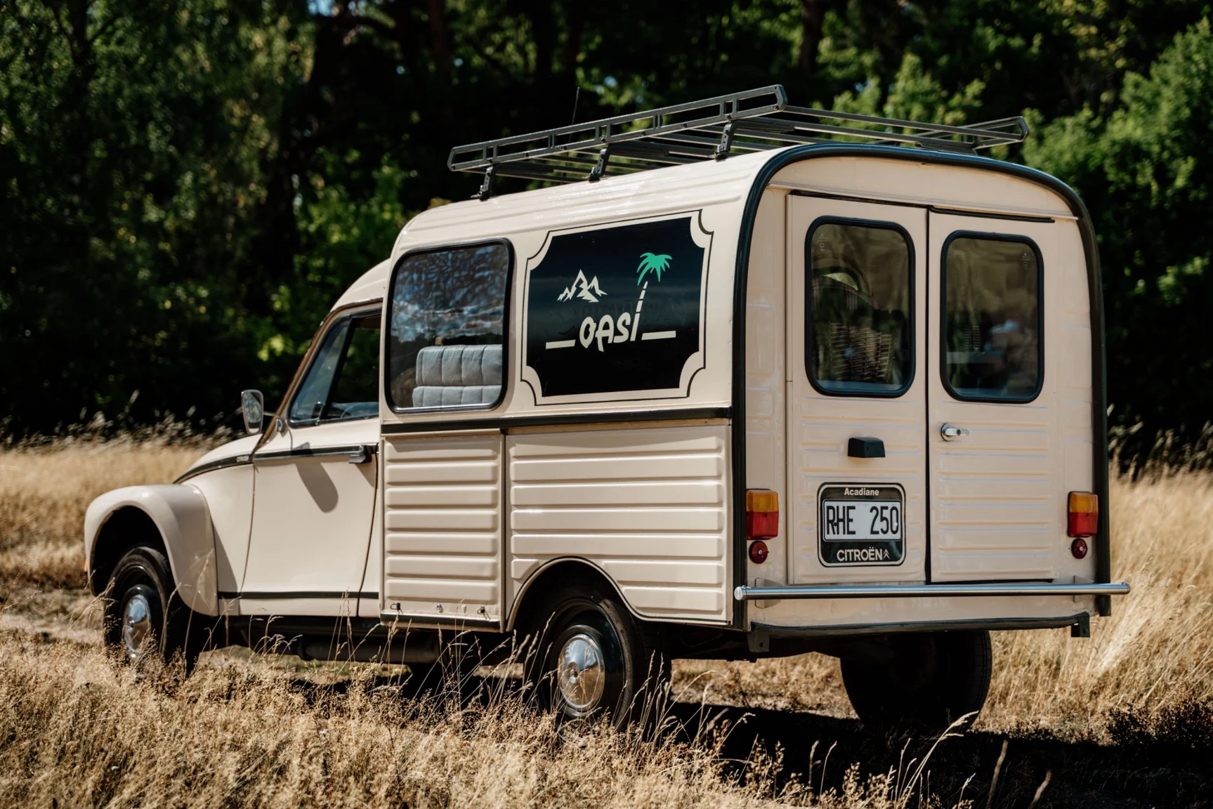 Exteriörbild på 1987 Citroën Acadiane (6)