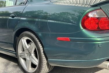 Exterior image of 2003 Jaguar S-Type R