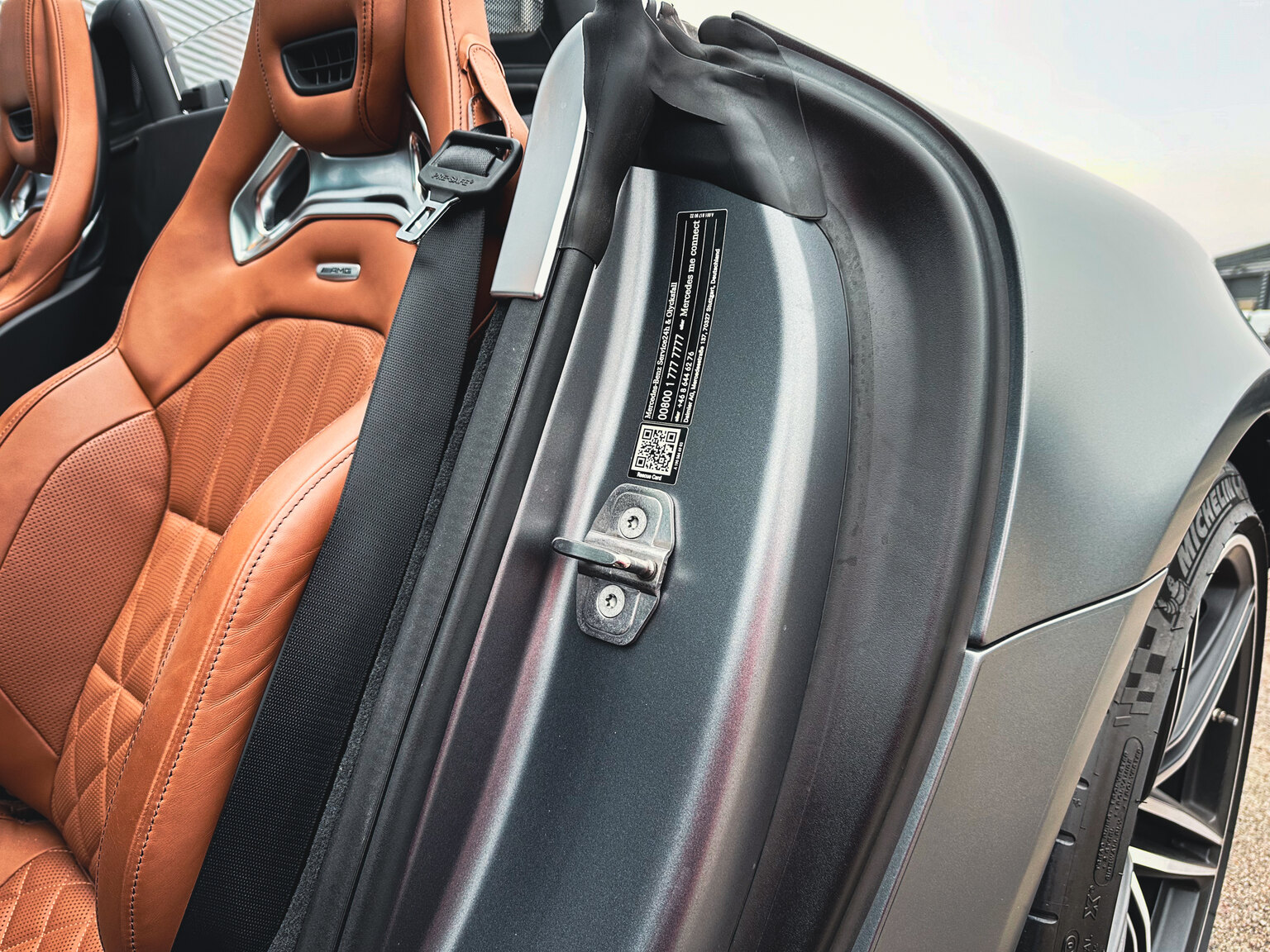 Interiörbild 2018 Mercedes Benz AMG GT C (6)