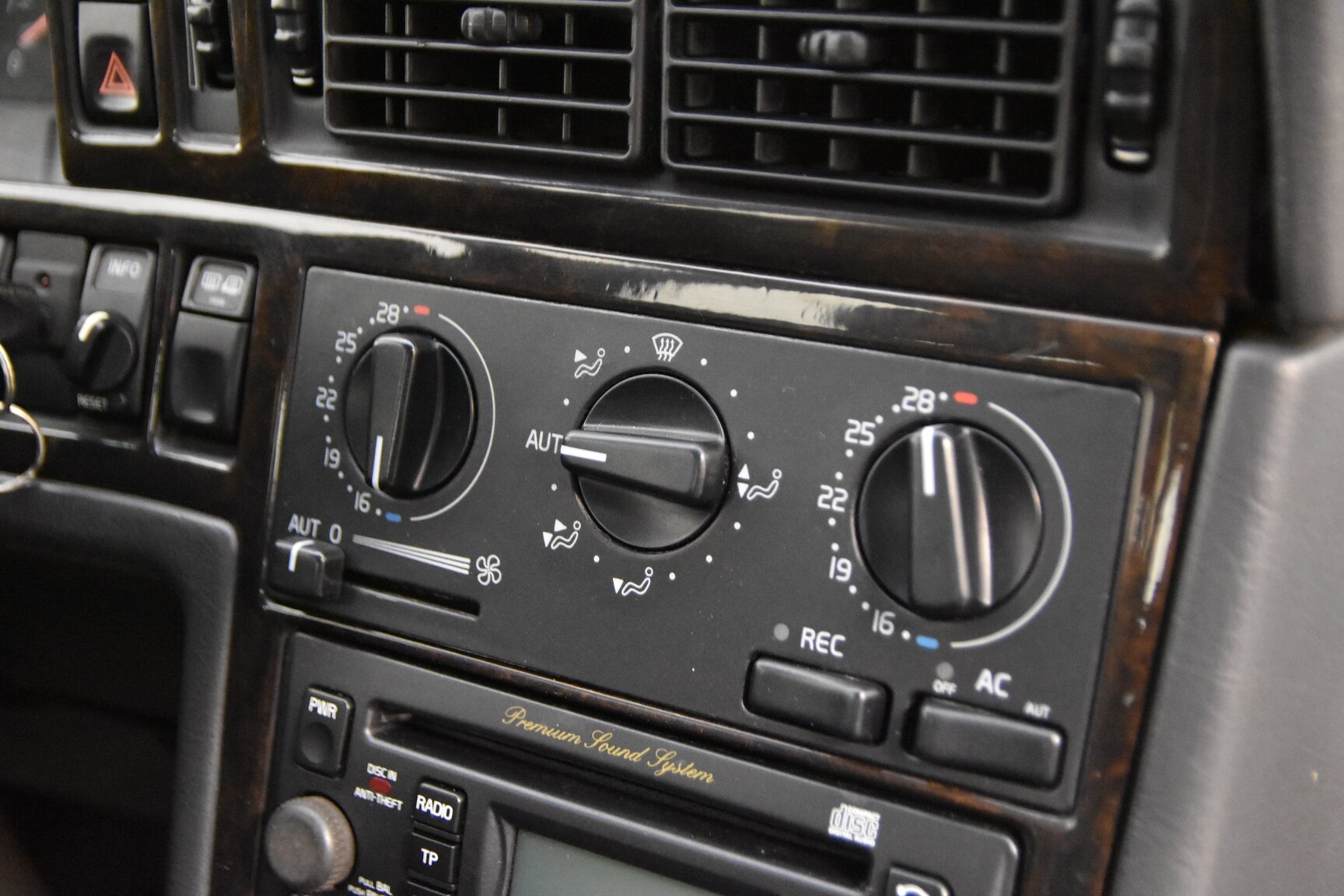 Interiörbild 1995 Volvo 850 T-5R Kombi