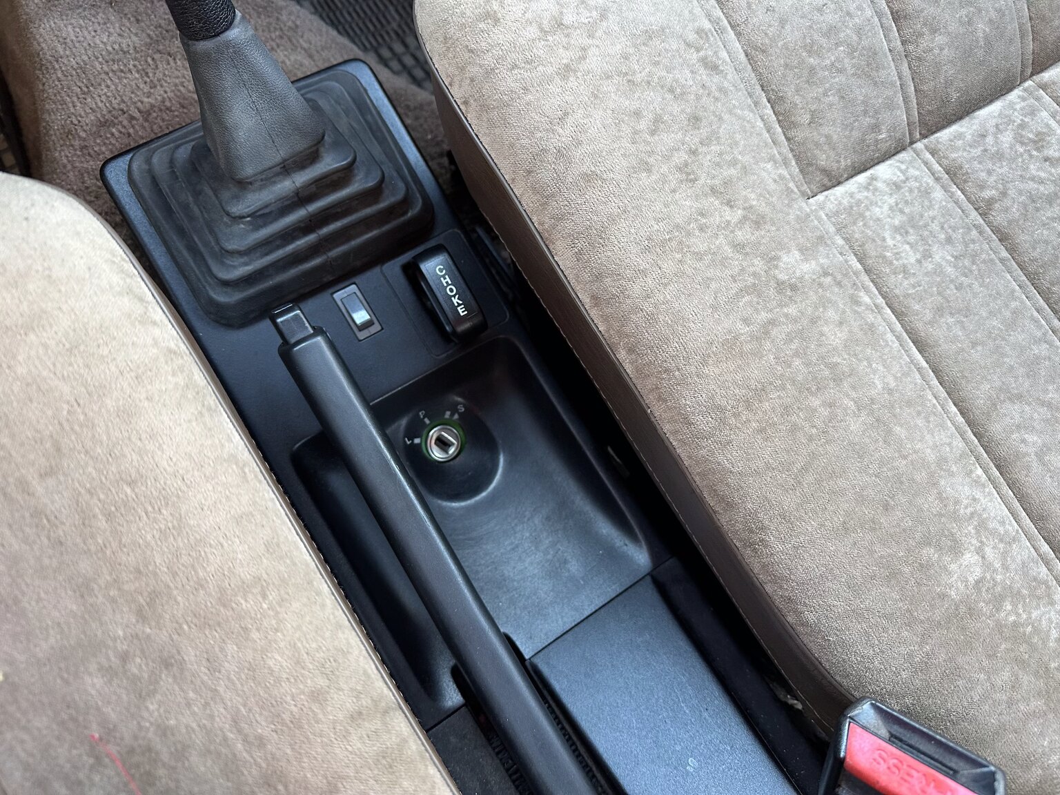 Interior image of 1984 Saab 900 GL