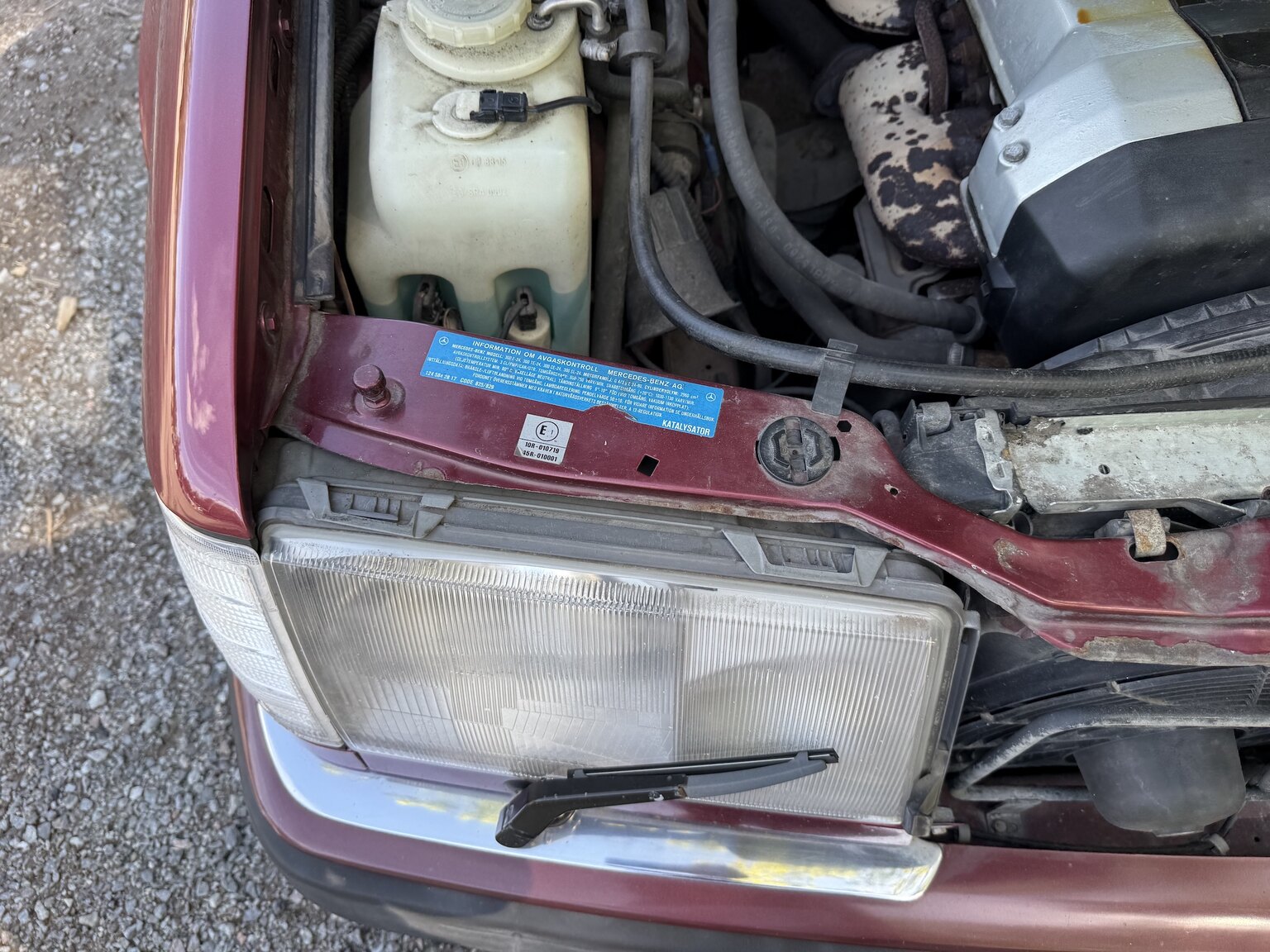 Image of 1991 Mercedes-Benz 300 E-24 mechanics