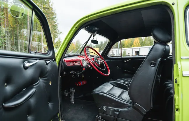 1947 Ford Deluxe Coupé Hot Rod Sidventils V8  – Interiör