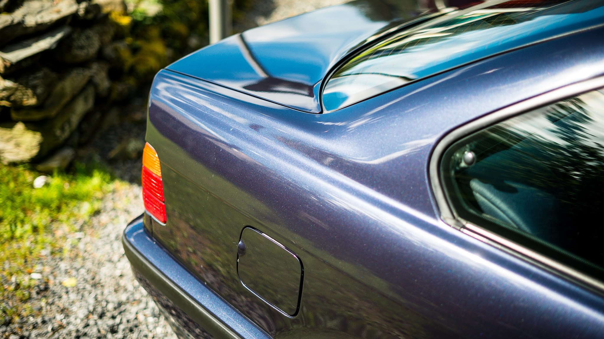 Exterior image of 1997 BMW 328i Coupé Automatisk