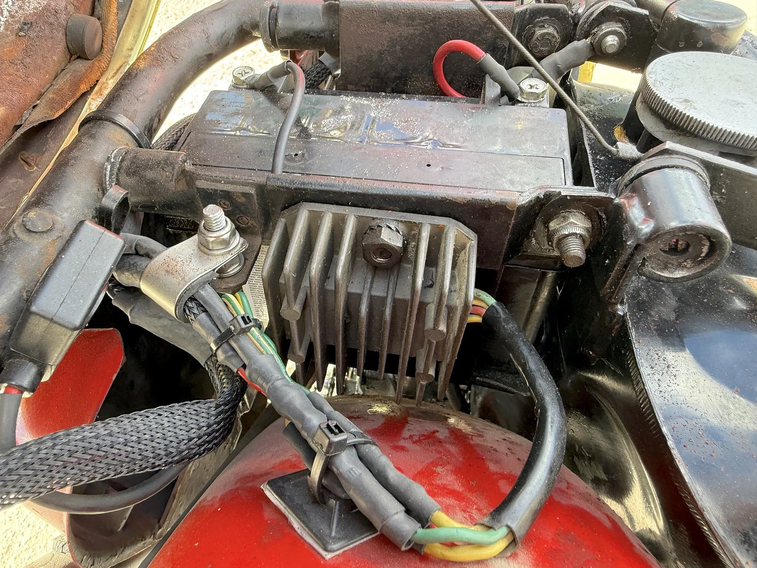 Image of 1971 Triumph Daytona 500 (24) mechanics