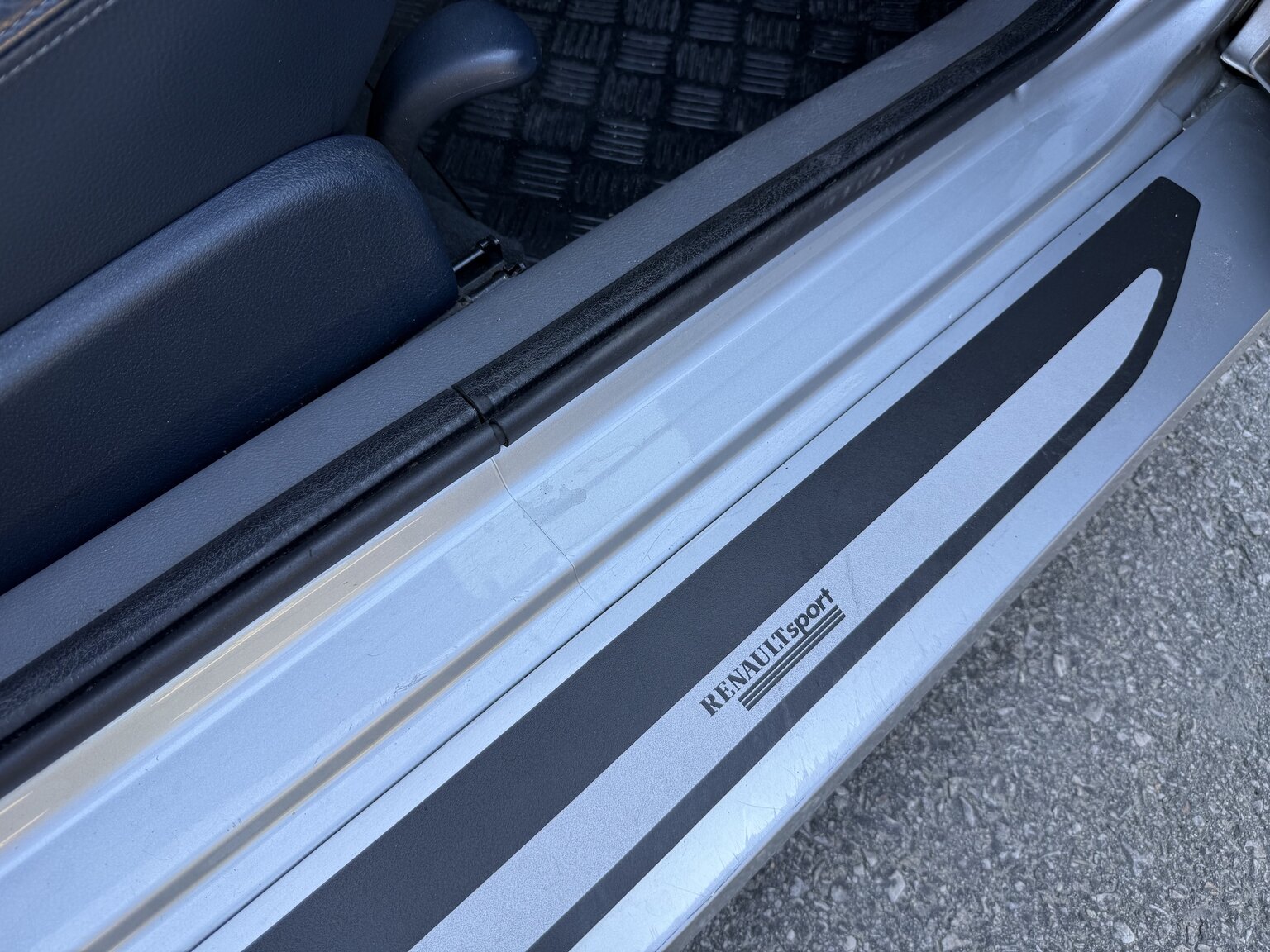Interiörbild 2002 Renault Clio Sport V6
