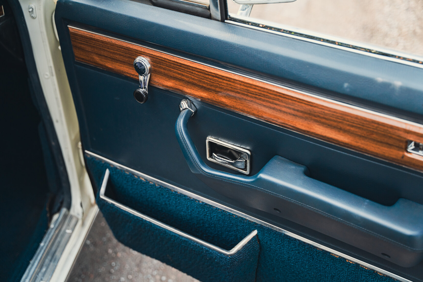 Innenraumfoto von 1973 Opel Diplomat V8