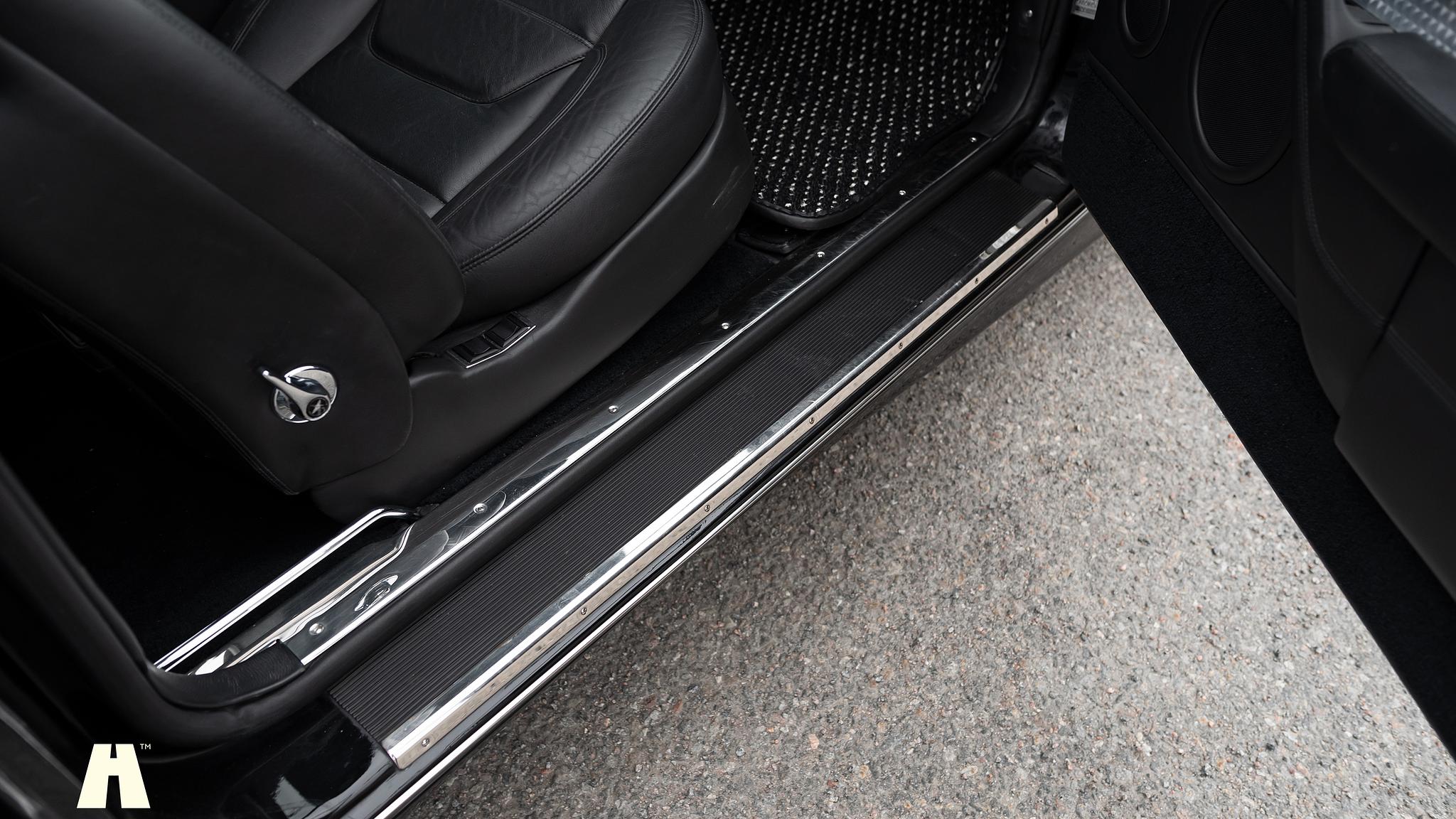 Innenraumfoto von 1997 Bentley Continental T (52)