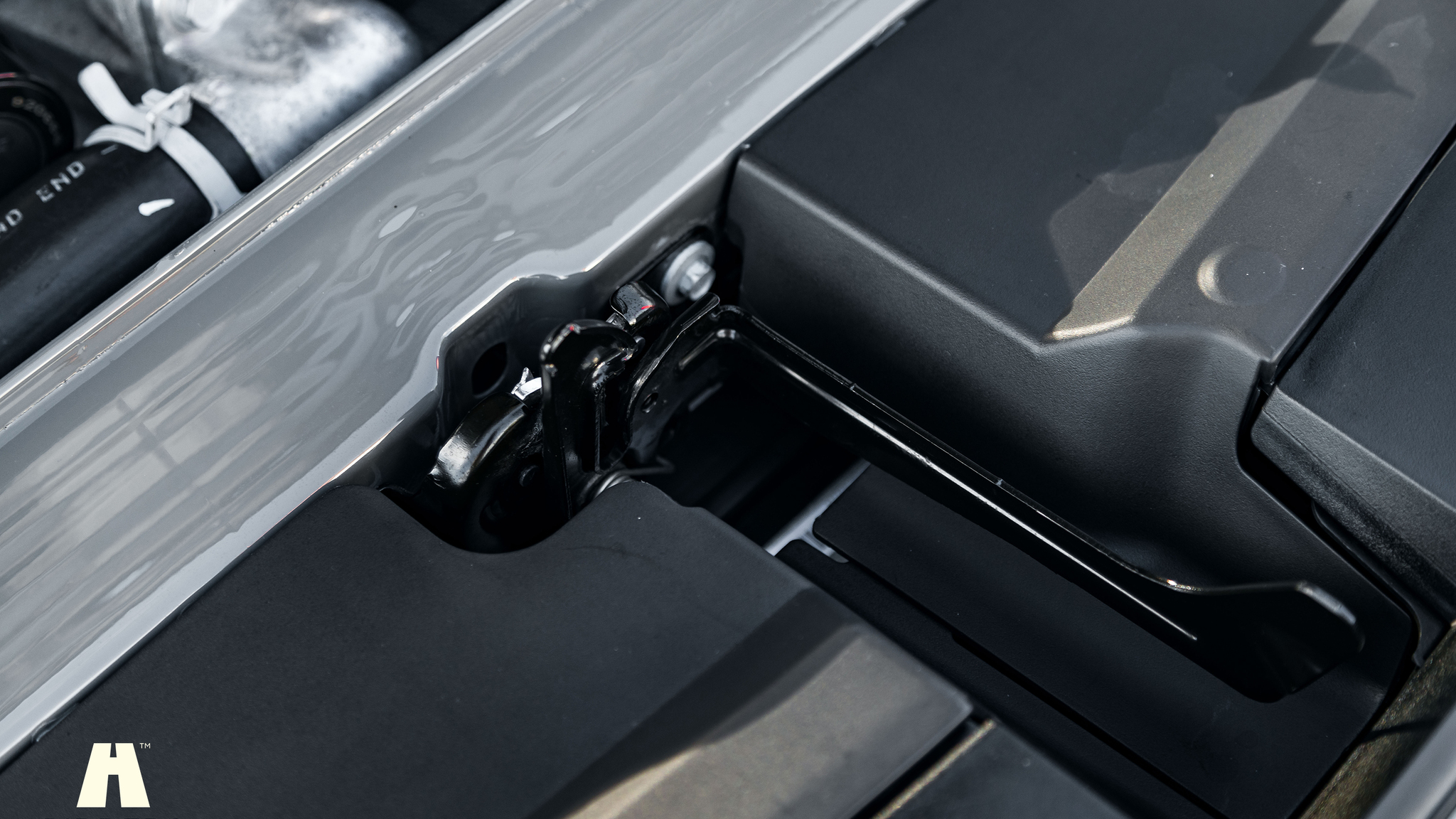 Image of 2018 Dodge Challenger Hellcat mechanics