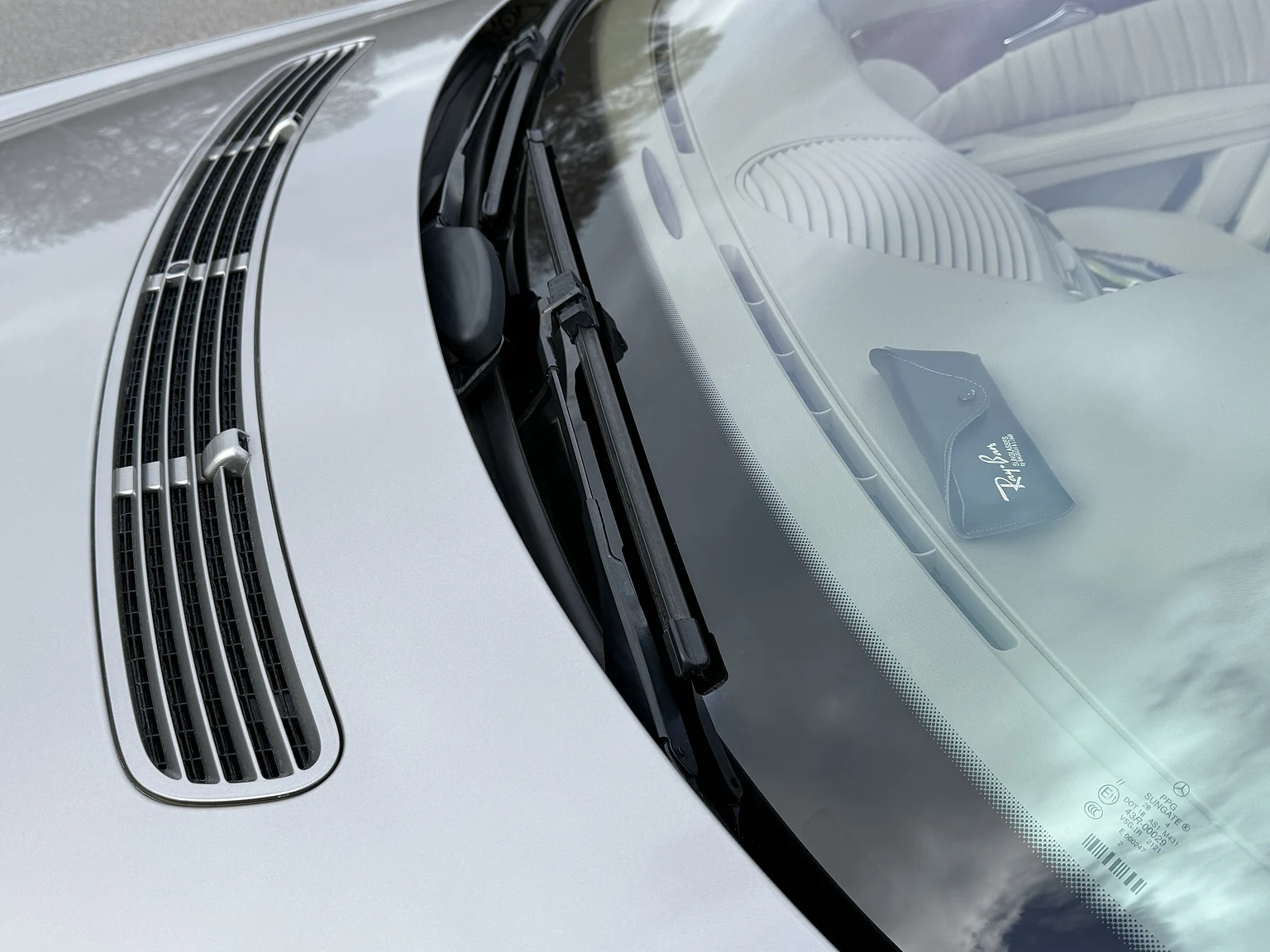 Exteriörbild på 2004 Mercedes-Benz E 500 7G-Tronic (48)