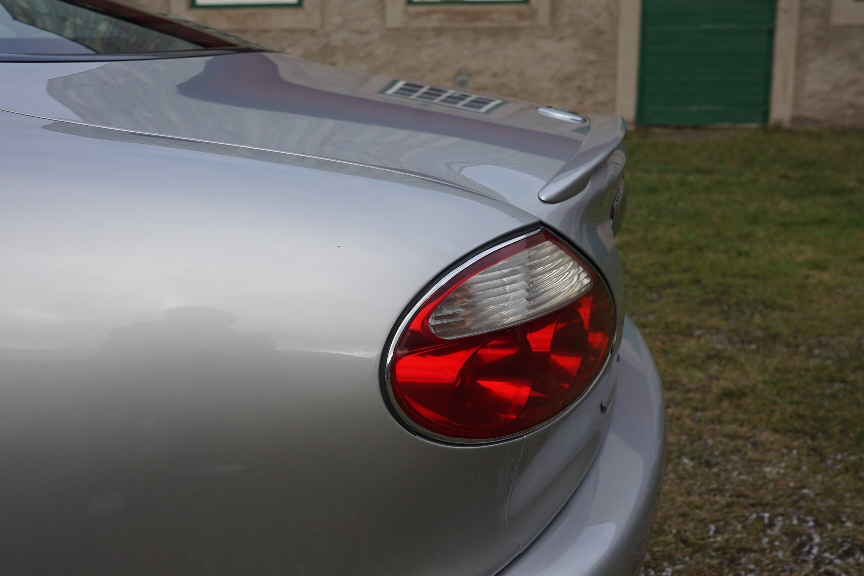 Exteriörbild på 2001 Jaguar XKR Silverstone